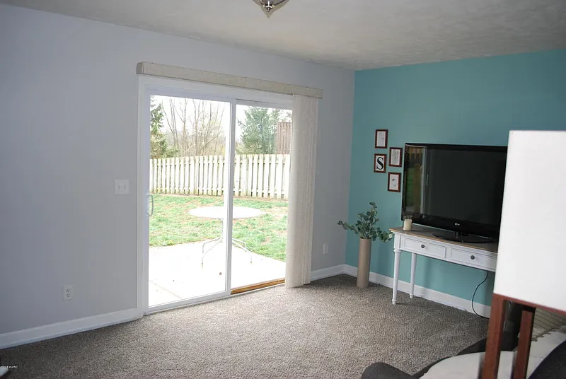 Thumbnail 13