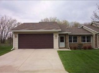 2255 Crown Point Rd, Dubuque, IA 52002