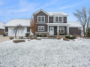 2552 Air Park Dr, Zeeland, MI 49464