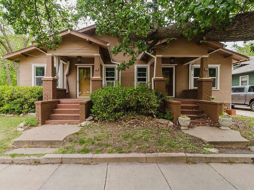 1st image of 926 & 928 W 11th St N