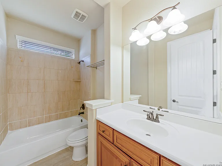 42 Avalon Park — Photo 27