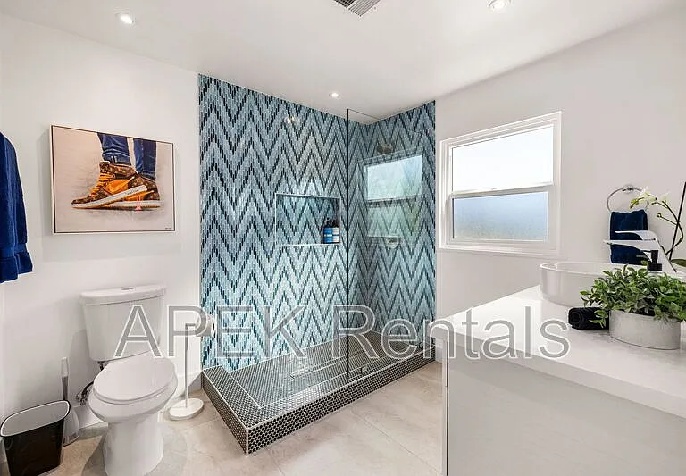 2325 N Girasol Ave — Photo 17
