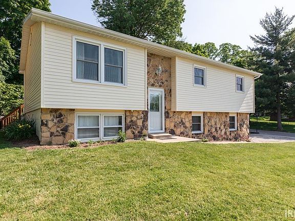 2nd image of 4550 N Deer Park Dr