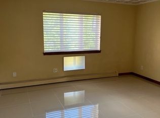 66-59 71st St #3D, Middle Village, NY 11379