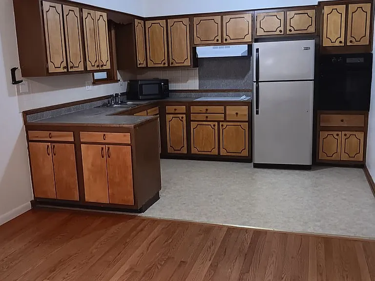 726 Adams Ave #A-B — Photo 4