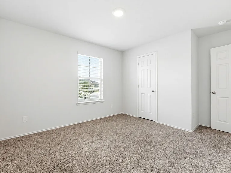 9505 Kensley Rose Dr — Photo 14