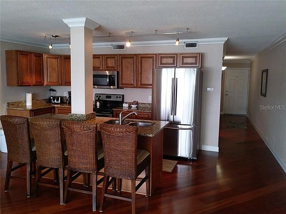 4th image of 10265 Gulf Blvd #A-305
