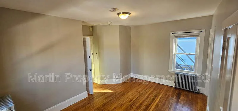 1 bed, 1.0 bath, 550 sqft, $1,950 — Photo 3