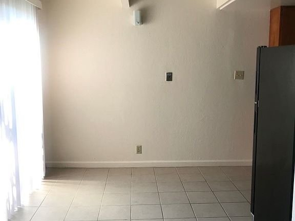 4th image of 240 Holly St APT 5
