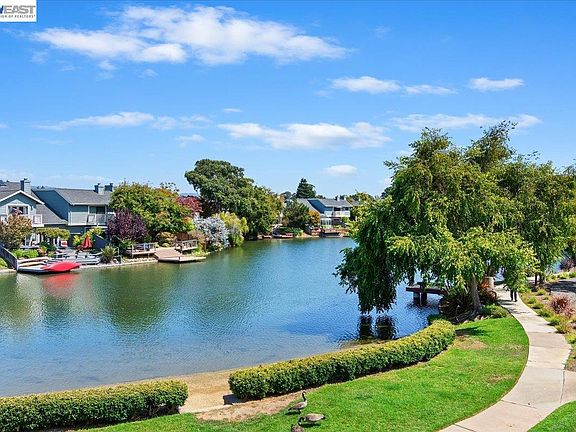 2nd image of 137 Parfait Ln