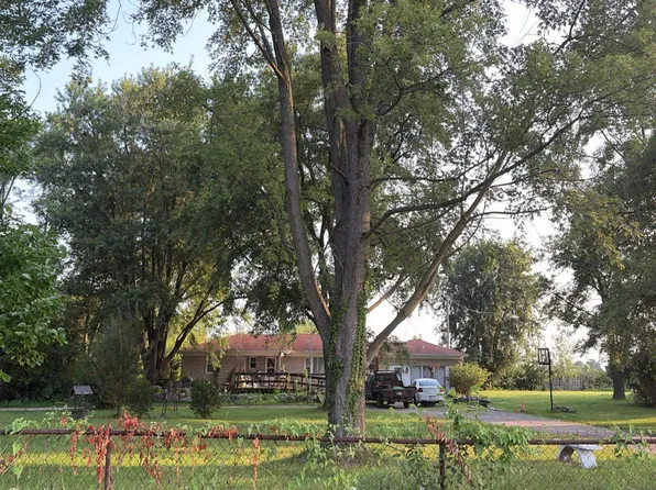 5288 W Us Highway 40, Greenfield, IN 46140