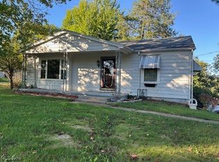 1319 Cisler Dr, Marietta, OH 45750