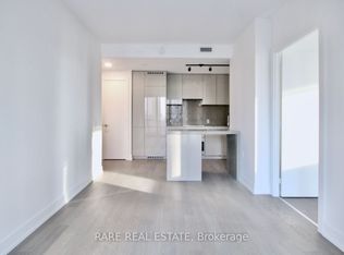 7 Grenville St #2303-C01, Toronto, ON M4Y 0E9