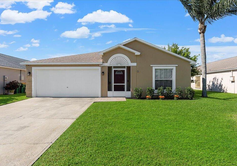 1st image of 160 Wickham Lakes Dr