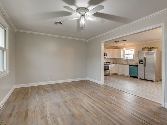 5th image of 3903 Crouch Dr