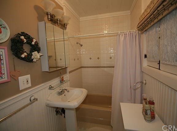 4th image of 28856 Cedar Dr