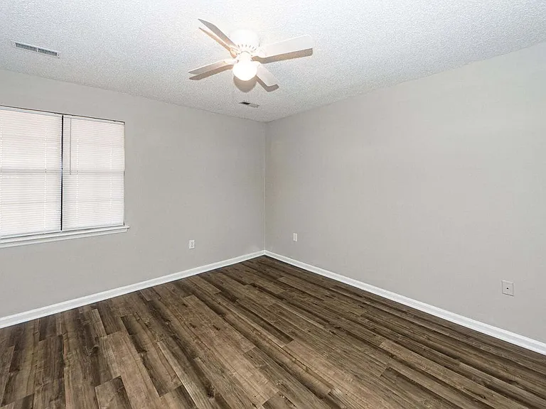 7620 Valleyview Cir — Photo 26