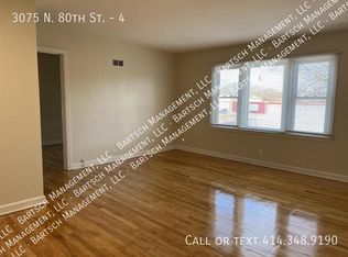 3075 N 80th St APT 4, Milwaukee, WI 53222