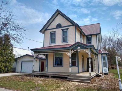 210 S Main St, Spillville, IA, 52168