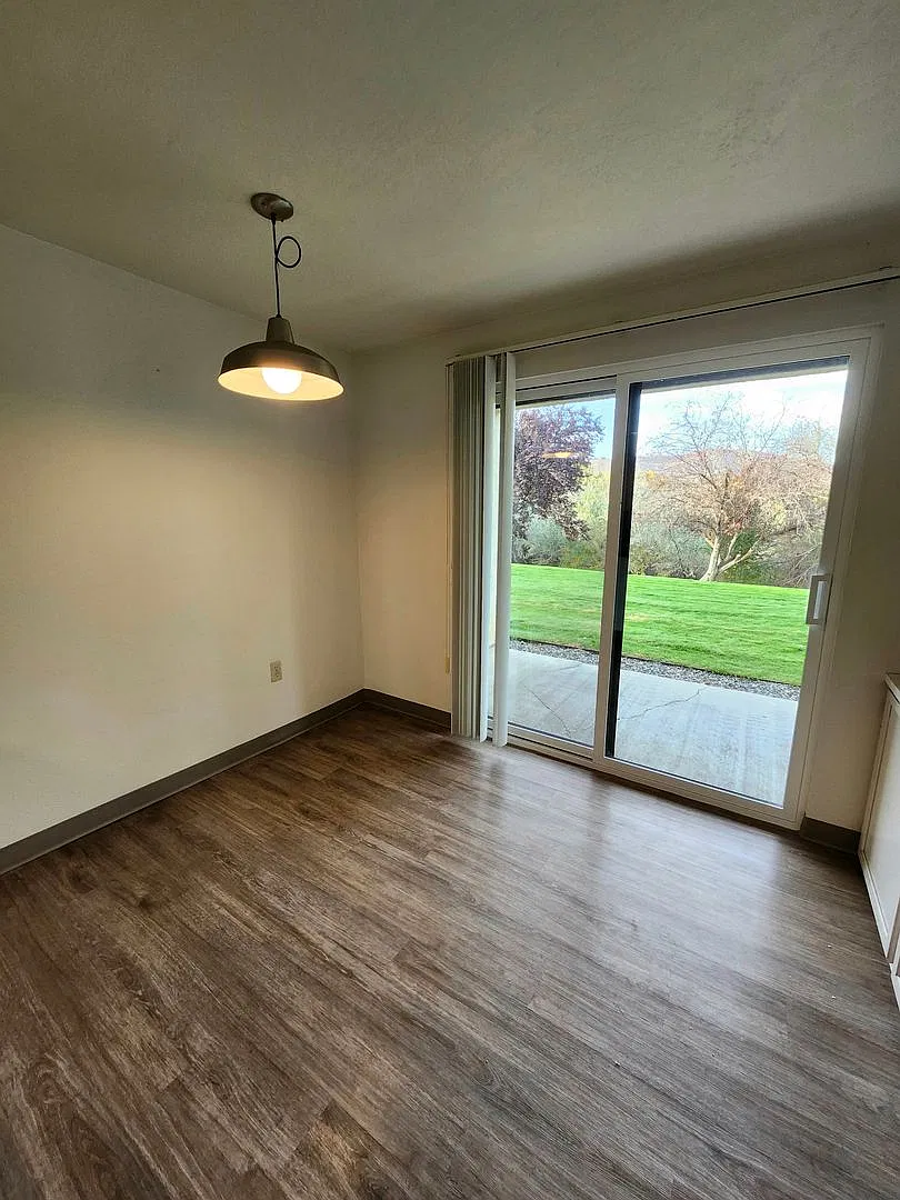 303 Gage Blvd — Photo 4