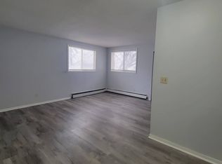 310 Lawson Ave E #2, Saint Paul, MN 55130