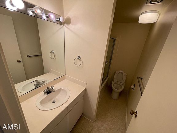 5th image of 601 Van Ness Ave APT 611