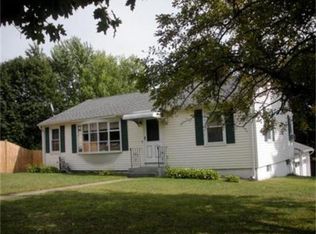 7 Thorndike St, Fitchburg, MA 01420