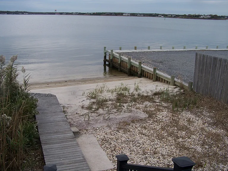 50 Dune Rd — Photo 6