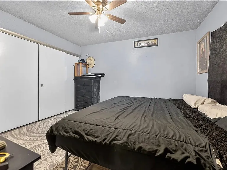 6715 Middle Oaks Dr — Photo 5