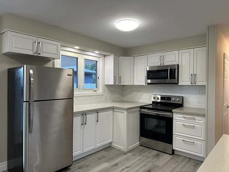 368 Fairlawn St — Photo 3