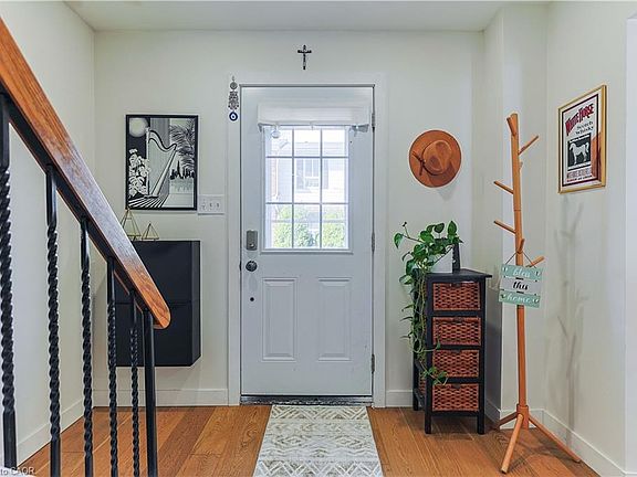 5th image of 5475 Lakeshore Rd #54