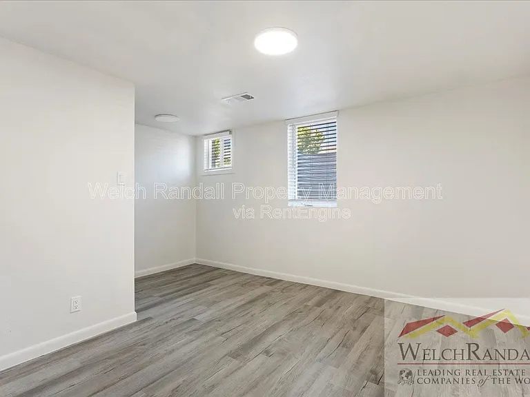 2711 Gramercy Ave #C — Photo 10