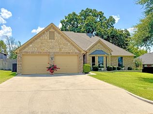 1405 Rodden Dr, Decatur, TX 76234