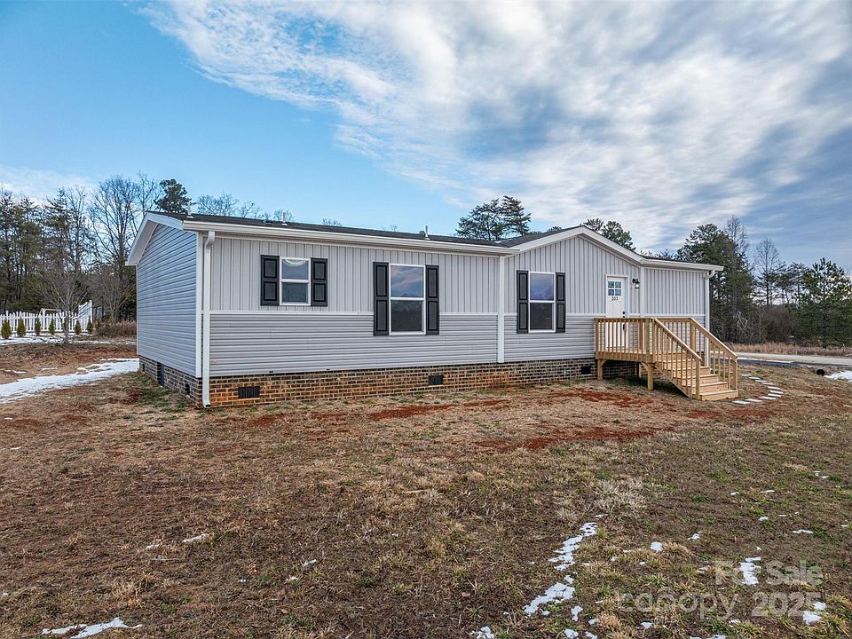 1st image of 203 Grassy Field Ct #27