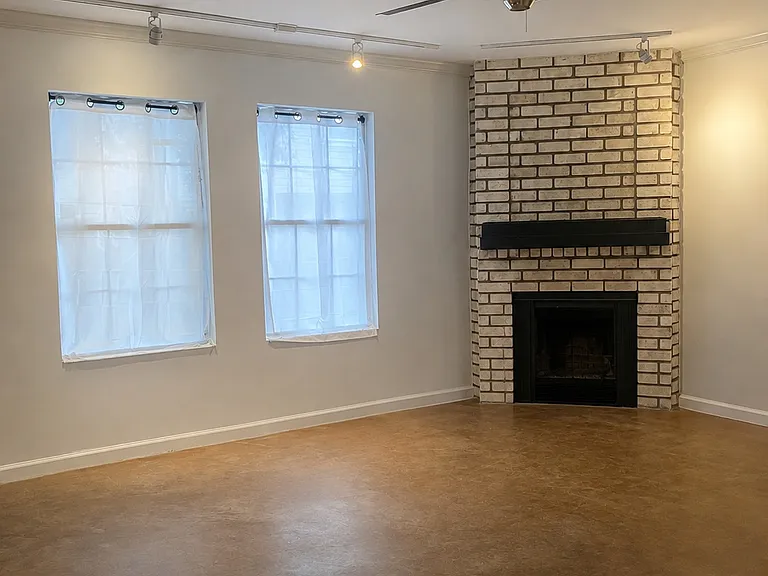 1904 Goodrich Ave #15 — Photo 5