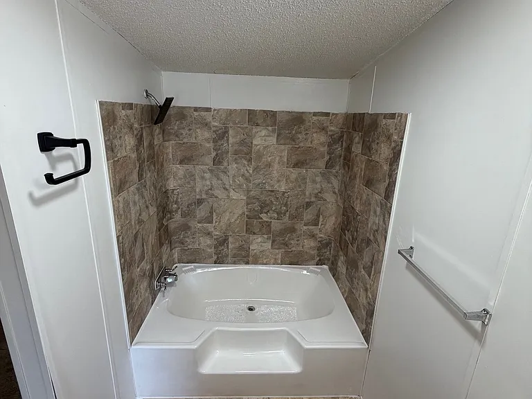 304 Celaya Way — Photo 8