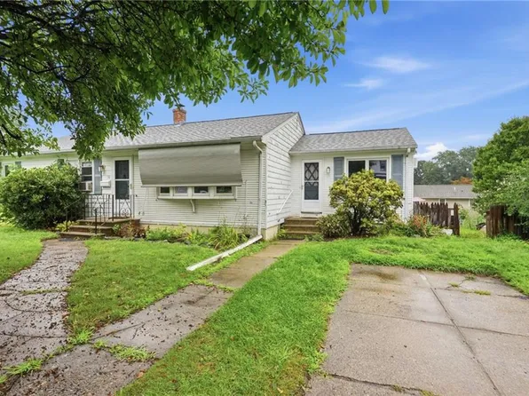 51 Argonne St, Johnston, RI 02919