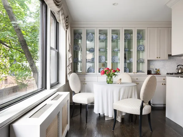 342 East 53rd Street image 3 of 8