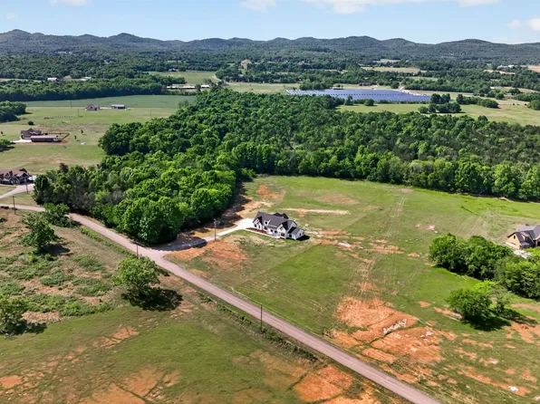 7838 Woodfin Rd, Christiana, TN 37037