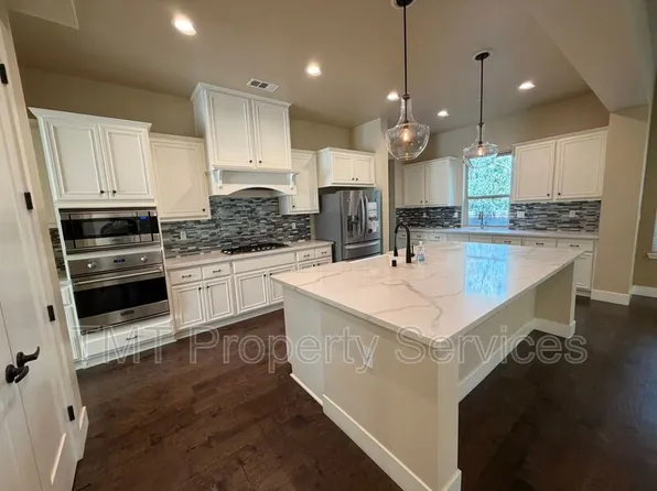 2839 Sevilla Ln, Sacramento, CA 95864