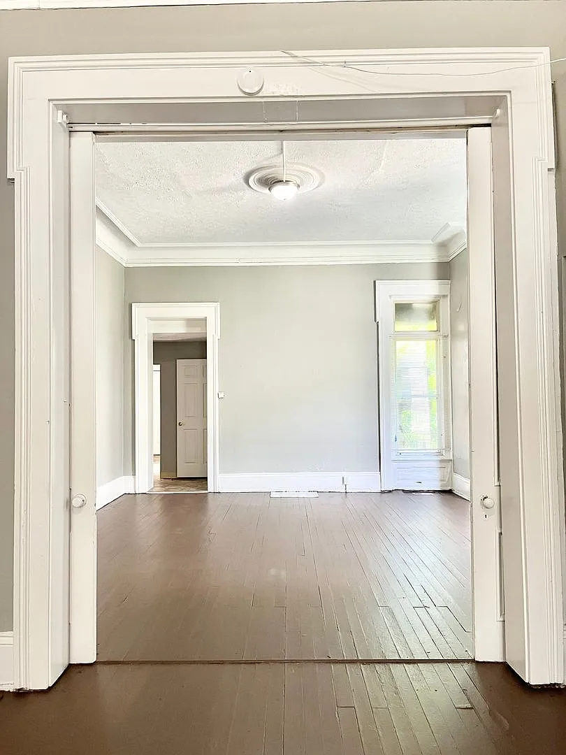 2130 Portland Ave — Photo 3