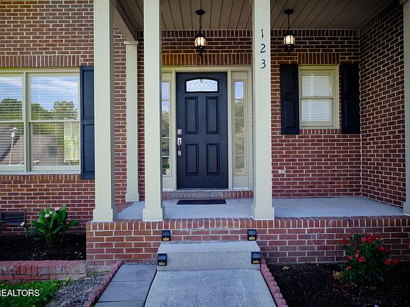 2nd image of 123 Capital Cir