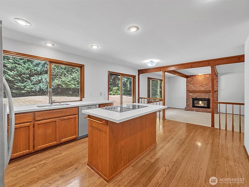 2nd image of 18630 NE 194th Street