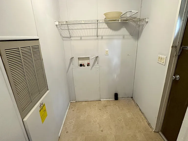 112 Josie Ct — Photo 11