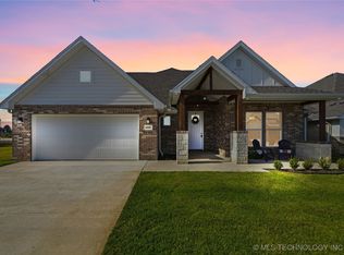 6008 N 28th St, Broken Arrow, OK 74014