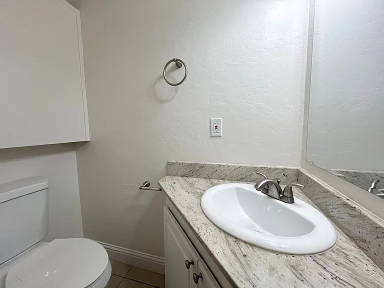 2608 Q Street — Photo 9