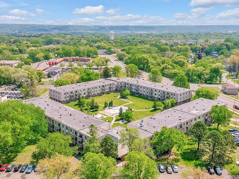 Eagle Pointe Apartments