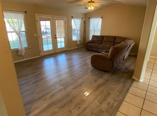 440 Westgate Pl, Lemoore, CA 93245