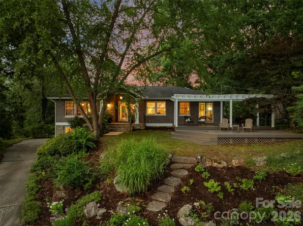 528 N Griffing Blvd, Asheville, NC 28804