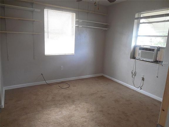 4th image of 8402 Bumford Ave